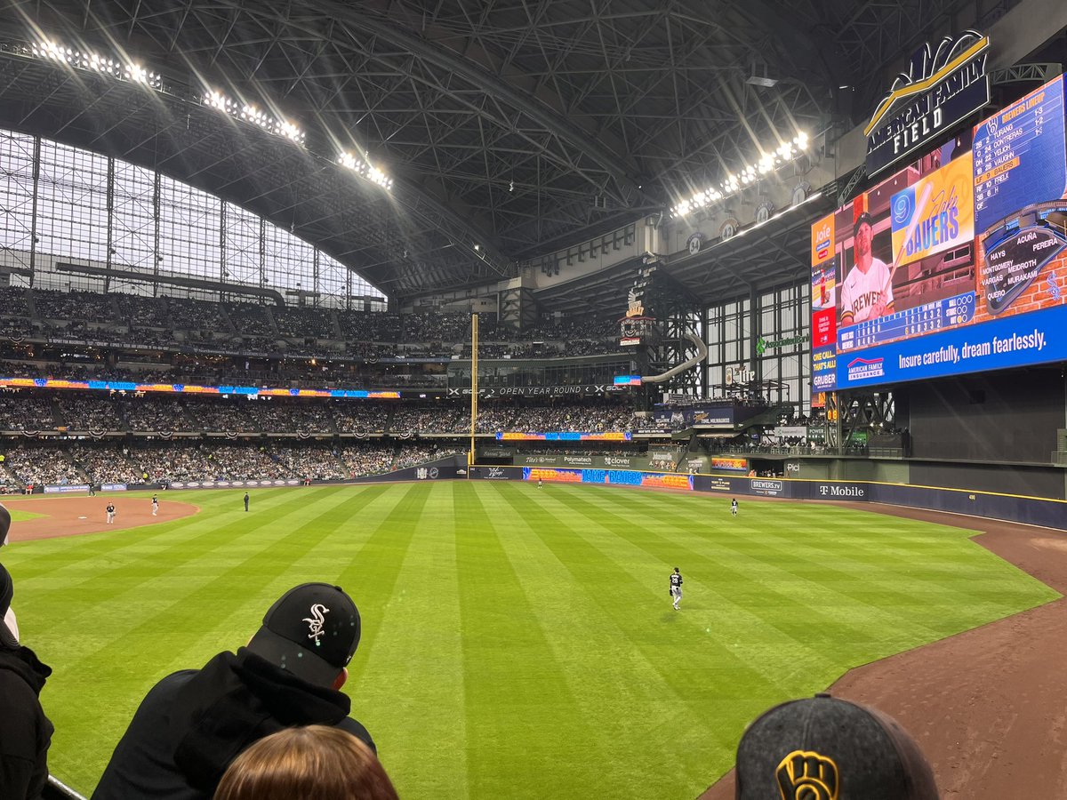 billie bones tweet media