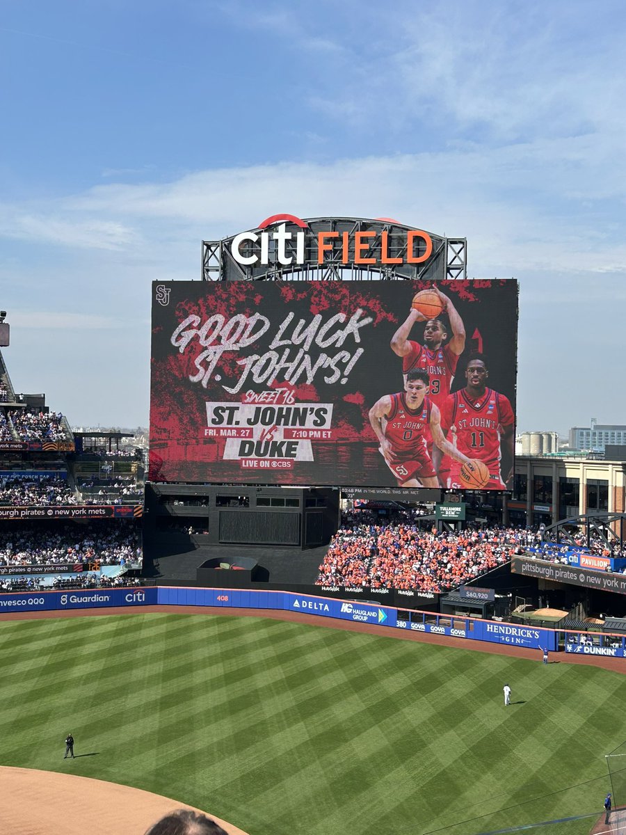 Rumble In The Garden tweet media