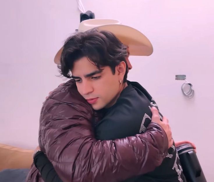 eevee ✨ tweet media