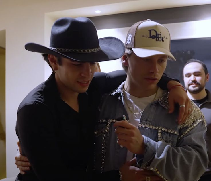 eevee ✨ tweet media