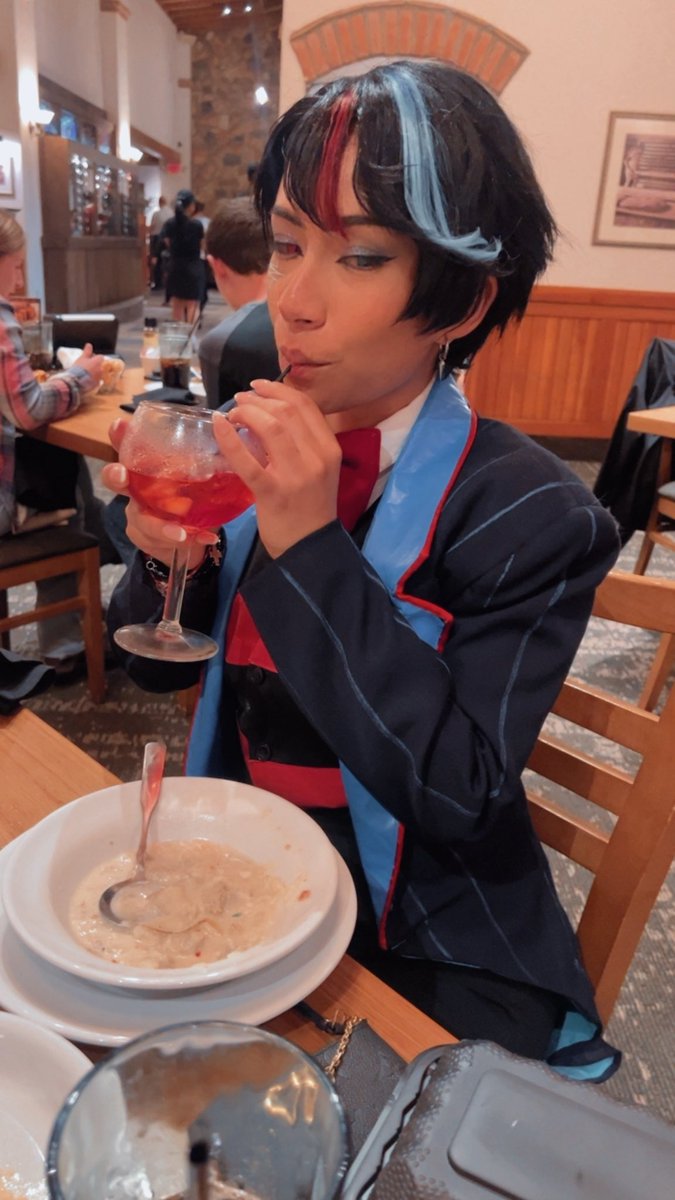 🔪Oz 🔪 @ MEGACON 2026 tweet media