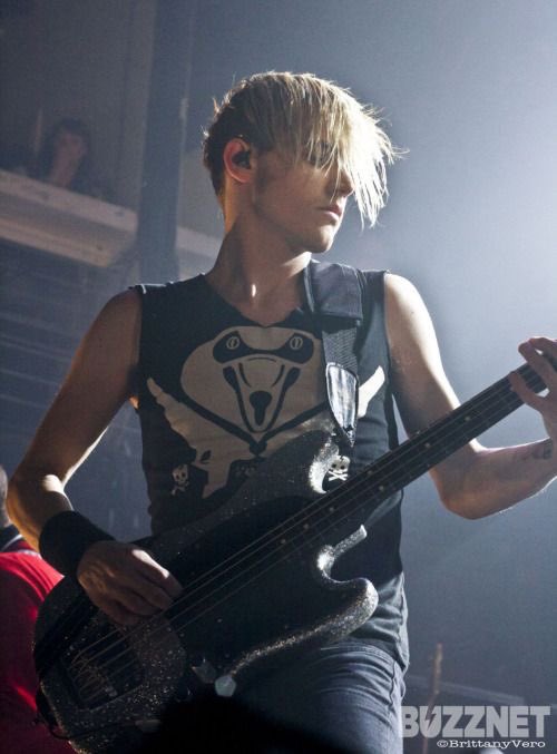 san🗡️ MCRLDN tweet media