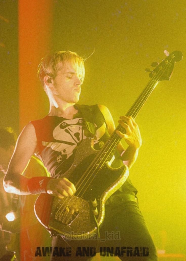 san🗡️ MCRLDN tweet media