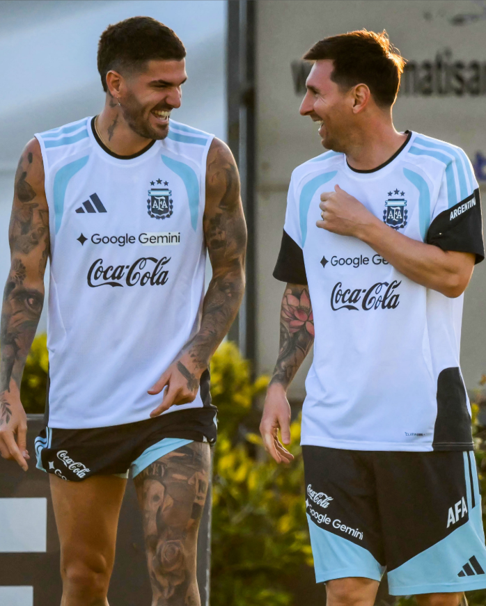 quesia🇬🇧🇷🇼 tweet media