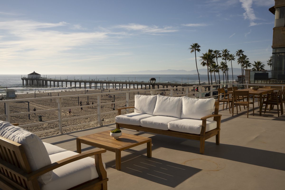 Zillow Gone Wild 🏡 tweet media