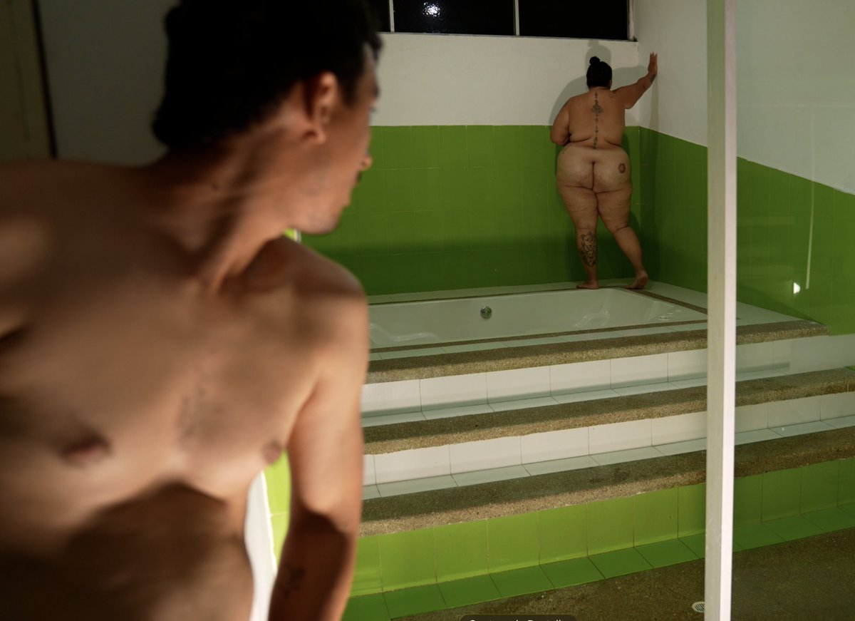 Lexly_16 tweet media