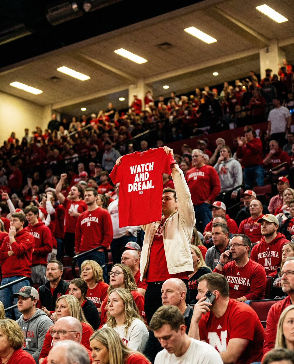KentPavelka's tweet image. Love this @937JakeSorensen!  Wish I could party with all of you! Join us for the @HuskersRadio broadcast. Listen &amp;amp; Dream!  🏀🎤📻😀@HuskerMBB @MarchMadnessMBB