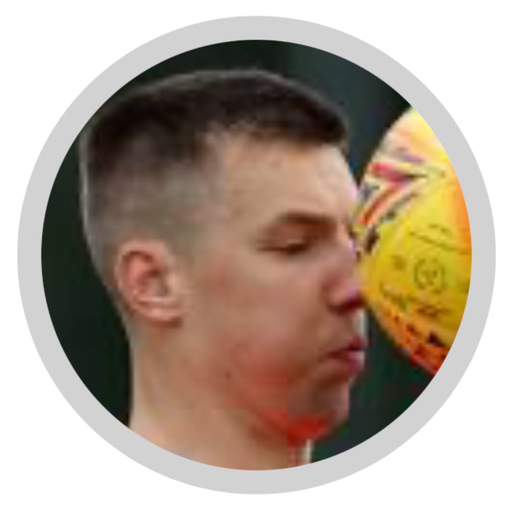 MikeyR20 tweet media