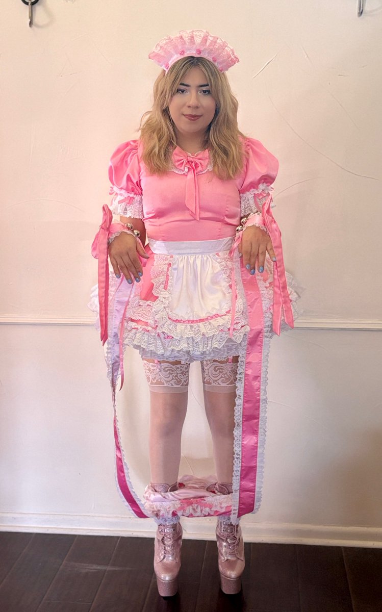 Sissy Neci tweet media