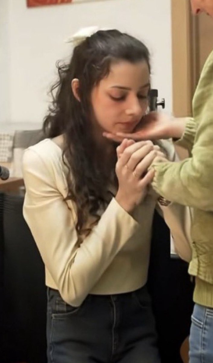 Irene González tweet media