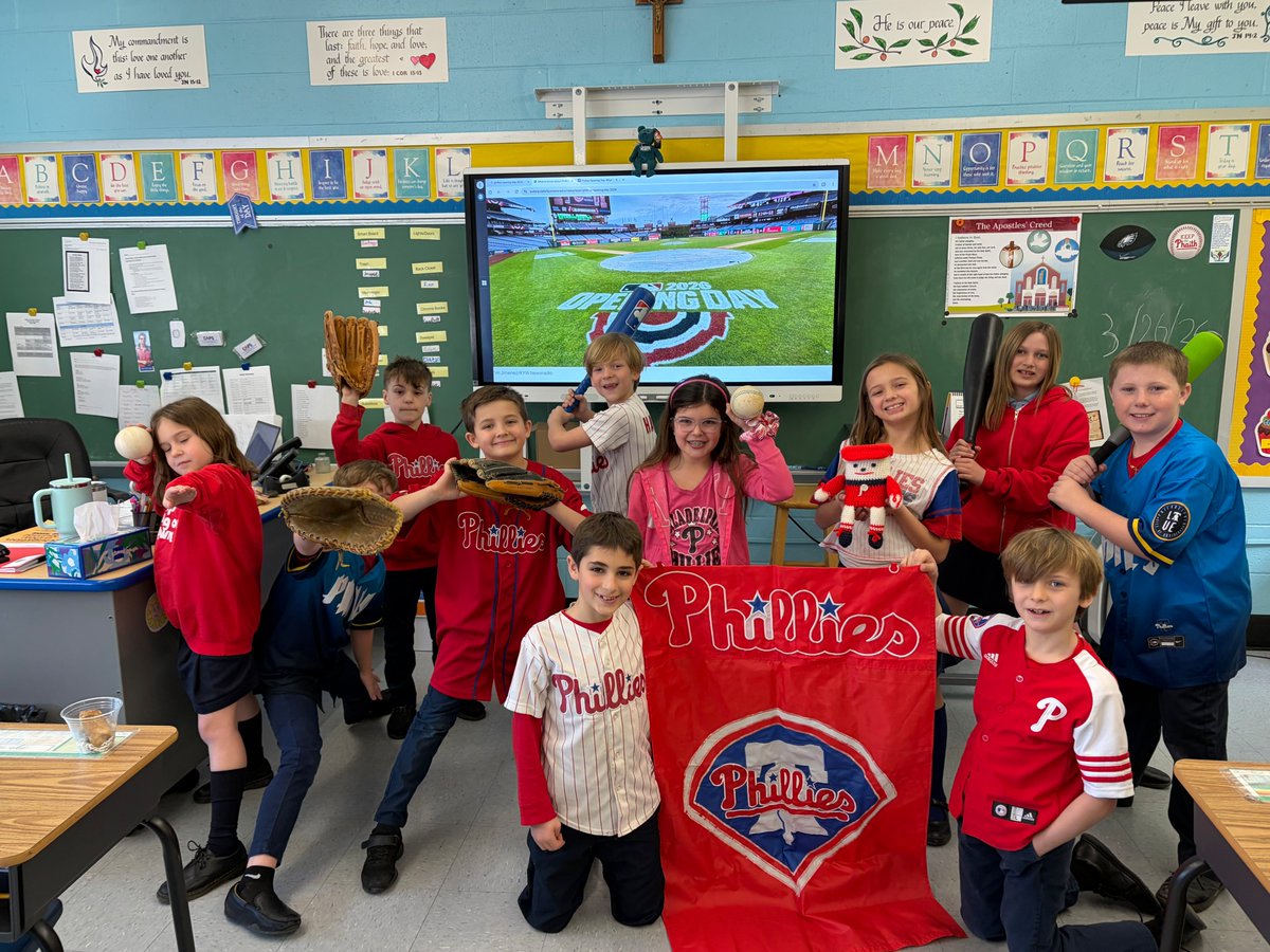 Queen of Angels tweet media