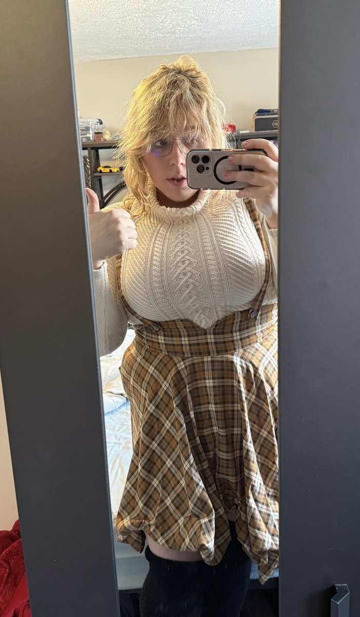 PiperIsHyper tweet media