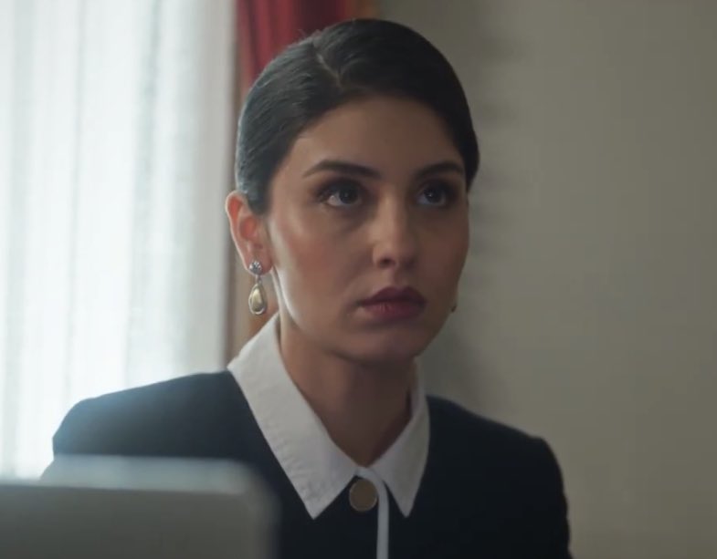 mariaa_284's tweet image. So who's writing that teacher x student fic about her 
#SevdiğimSensin #shame