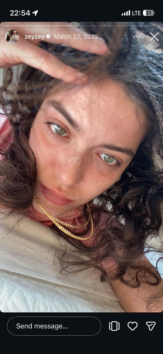 uzayasya tweet media