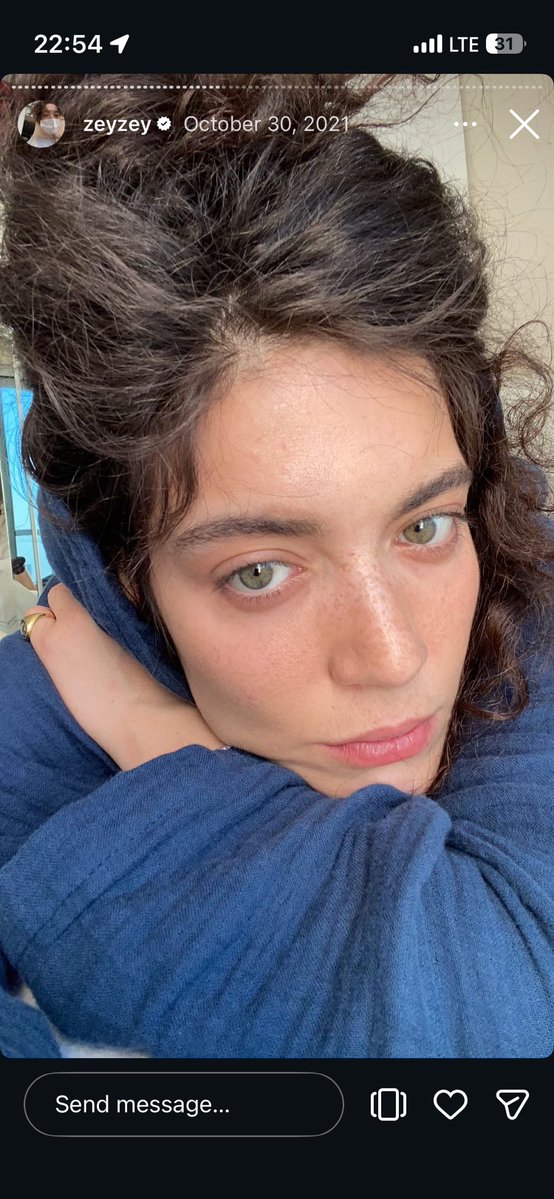 uzayasya tweet media