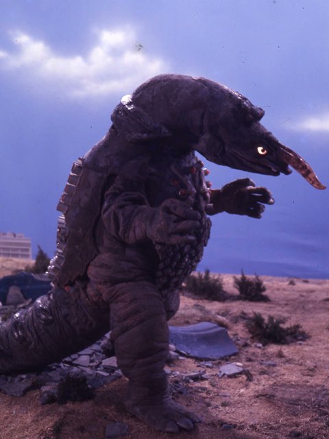 Gabriel 🇧🇷| I LOVE KAIJUS. tweet media