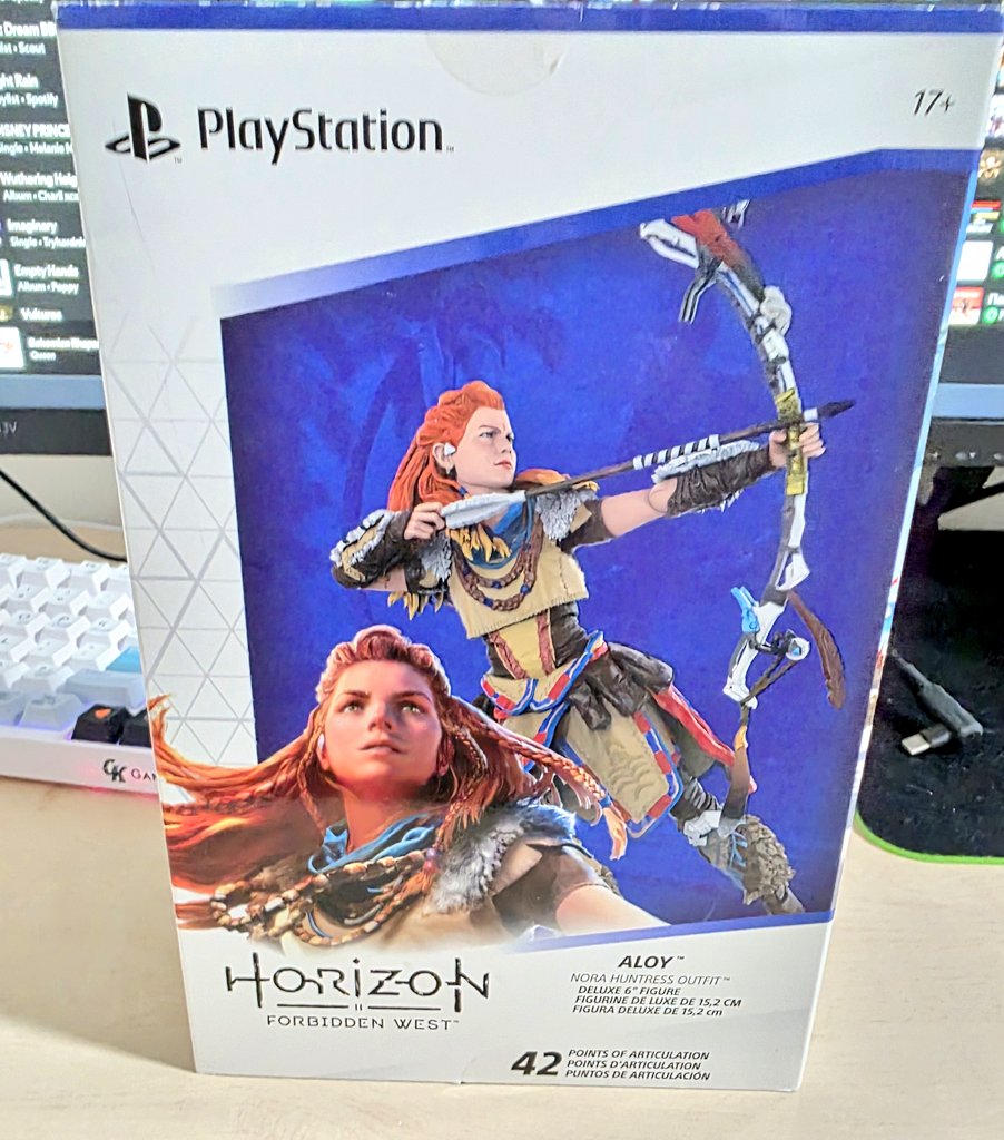 _Mokkoshi_'s tweet photo. Got Aloy figure as late birthday gift, it looks so good, but kinda small
#aloy #horizonzerodawn https://t.co/7rLPwTxGUn