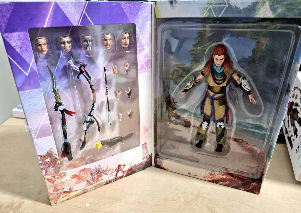 _Mokkoshi_'s tweet photo. Got Aloy figure as late birthday gift, it looks so good, but kinda small
#aloy #horizonzerodawn https://t.co/7rLPwTxGUn
