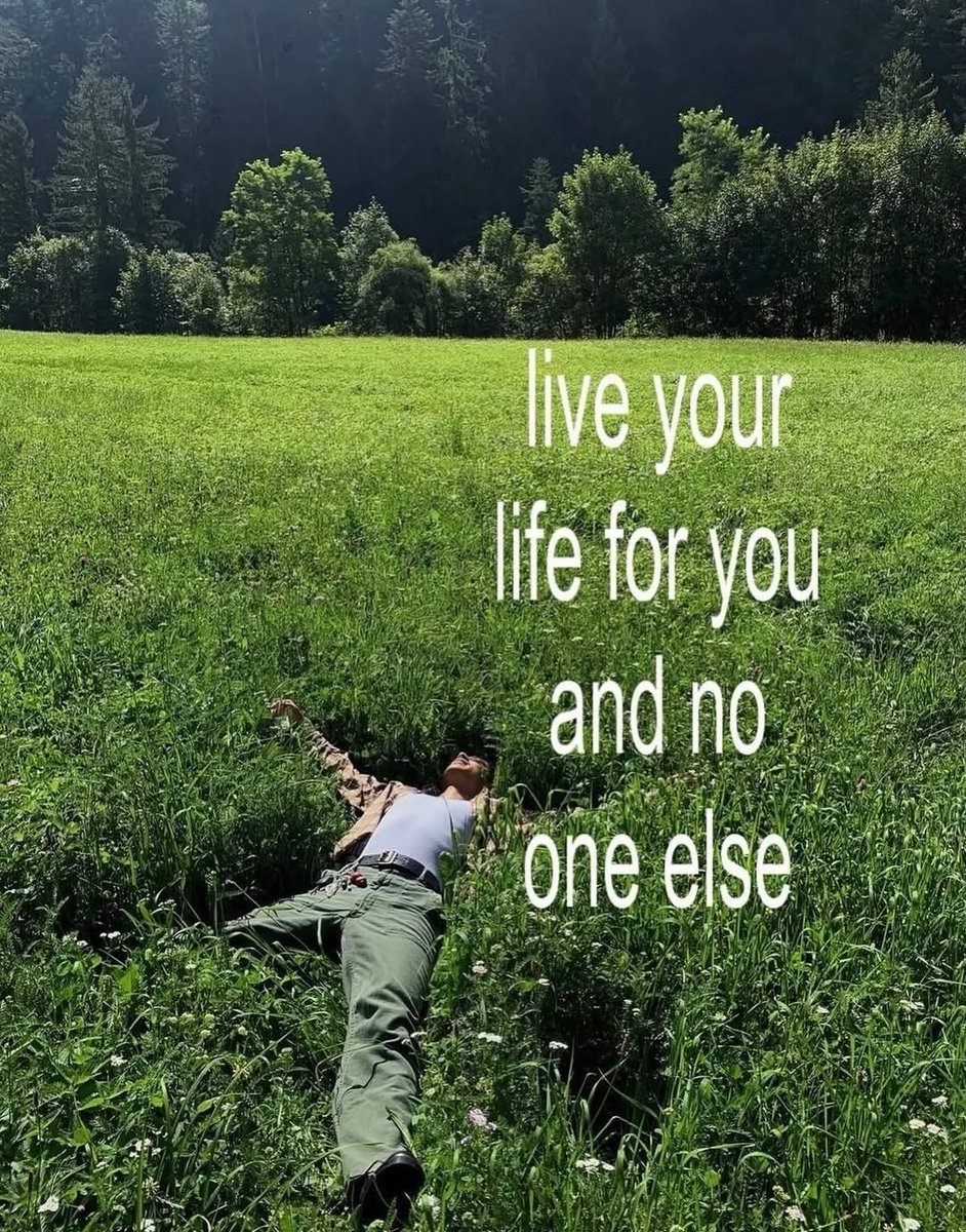 hopecore tweet media