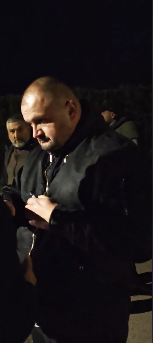 We3x_x's tweet photo. @djordjemiketic Još jedan od napadnutih aktivista SNS stranke. On je isto tako verovatno uočio sumnjiva lica, koje je propratio duboko u njivu dok oni nisu zvali pomoć. https://t.co/9Gl4yWNVWE