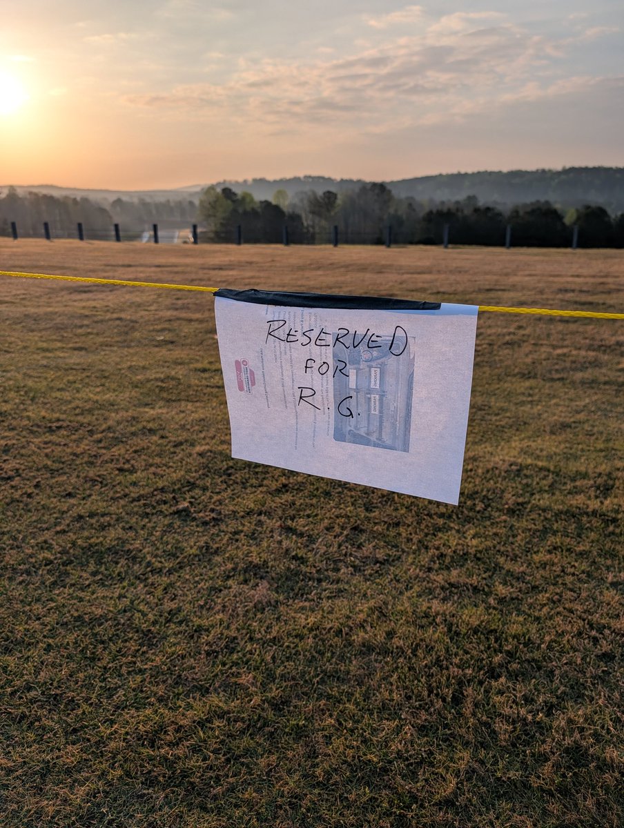 Grosjean is back and a neighbor in  
the Upper lot D again 😃