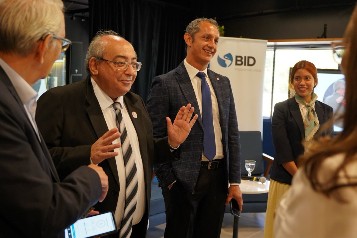 Fernando Adames Villamil tweet media