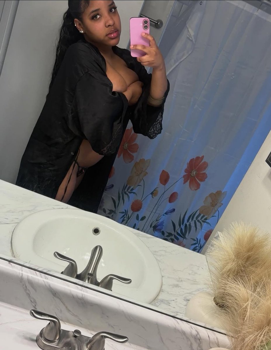 myaxunique tweet media