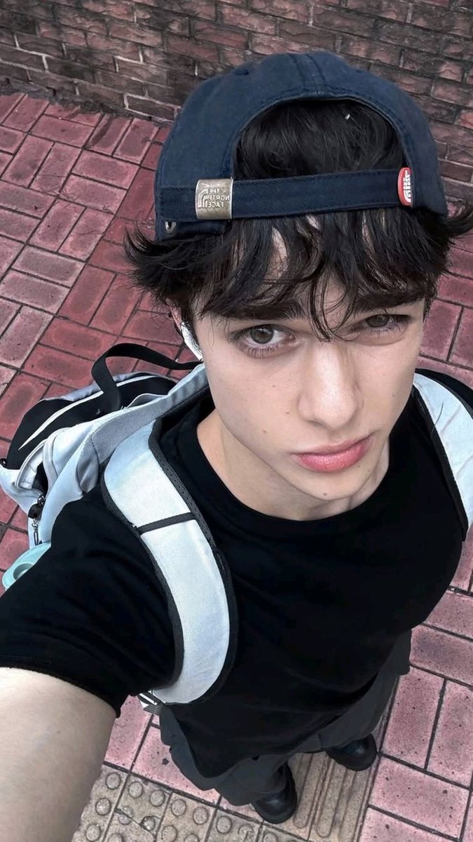 𝓜𝒊𝒌𝒉 tweet media