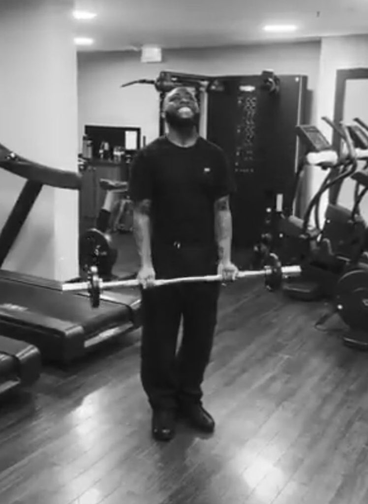 21 Nut Savage 🏂 tweet media