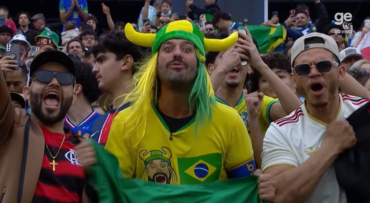 PES MIL GRAU tweet media