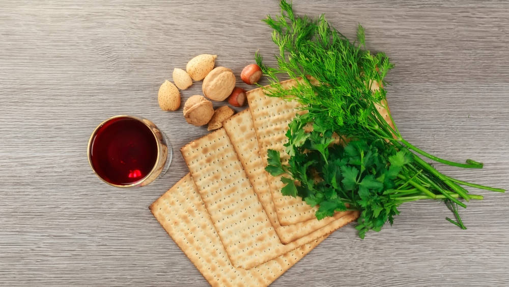 Rabbi Ilana Krieger Lapides: Pesach and intermission -  albertajewishnews.com/rabbi-ilana-kr…