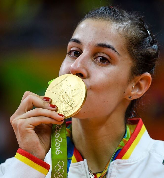 inakibustos's tweet photo. Se retira la Gran Carolina Marín dejando un palmarés impresionante:
1 🥇Olímpico. 
3 🥇Mundiales
1 🥈Mundial
7 🥇Europeos
1 🥈Europeo 
2 🥉Europeos
1 🥇Juegos Europeos.
Leyenda total y absoluta del deporte Español.
#VivaCarolina 🏸 https://t.co/GdizQlC1Iu