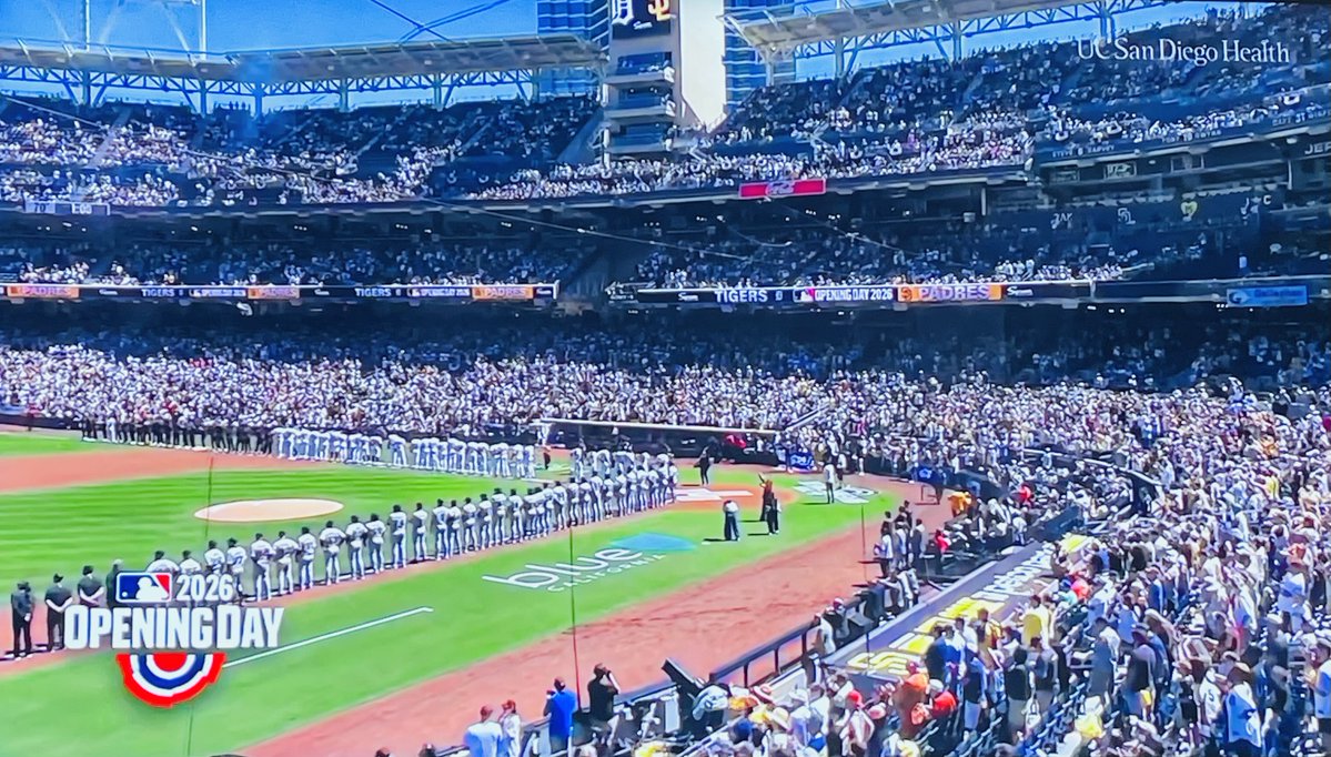 Michelle ⚾️ tweet media