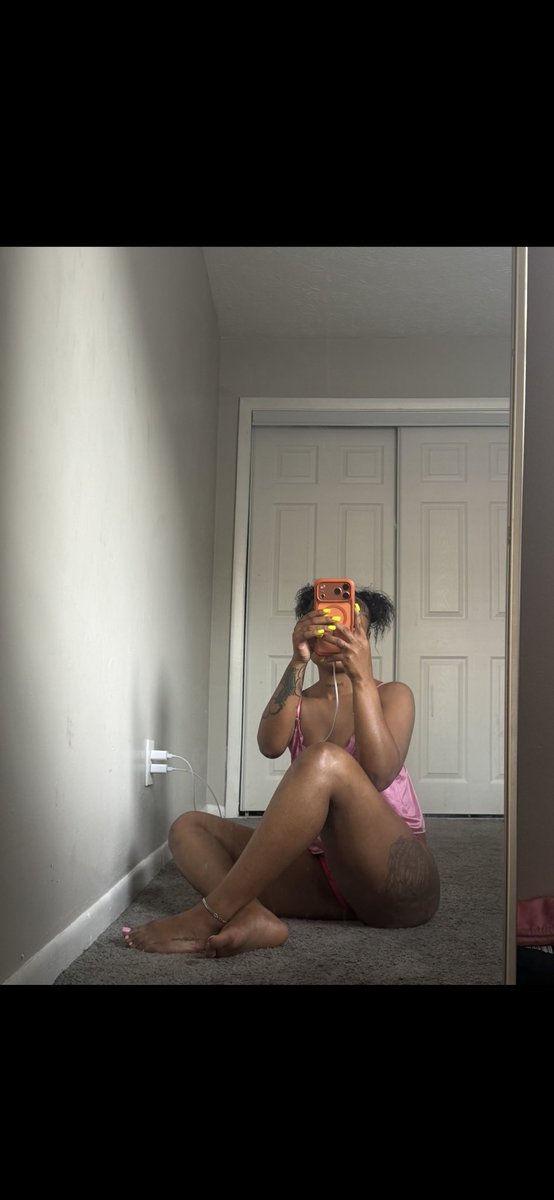 Kayla tweet media