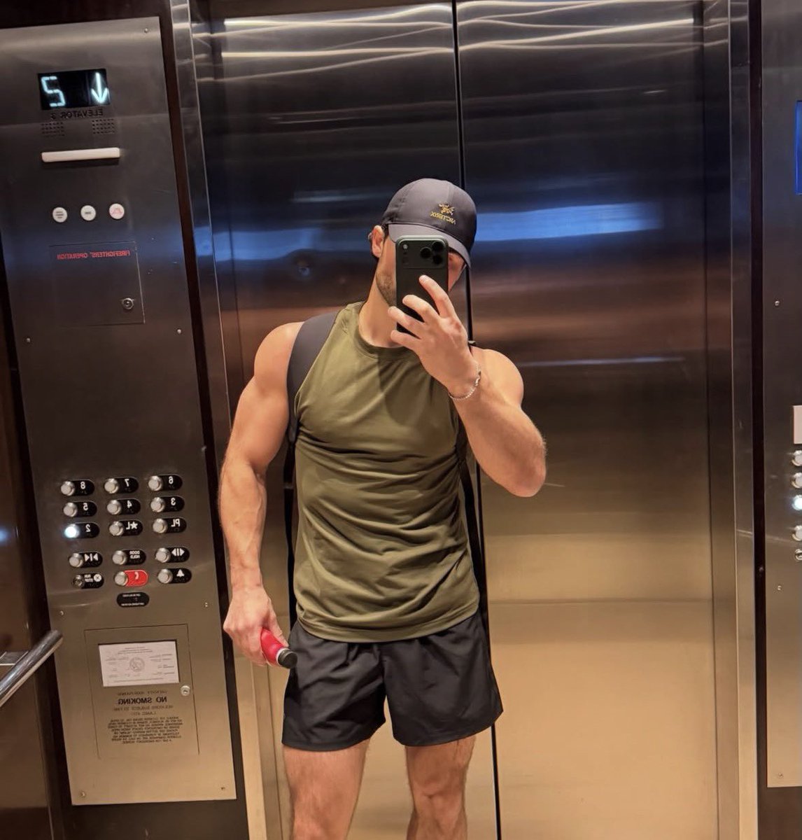 Christopher. tweet media