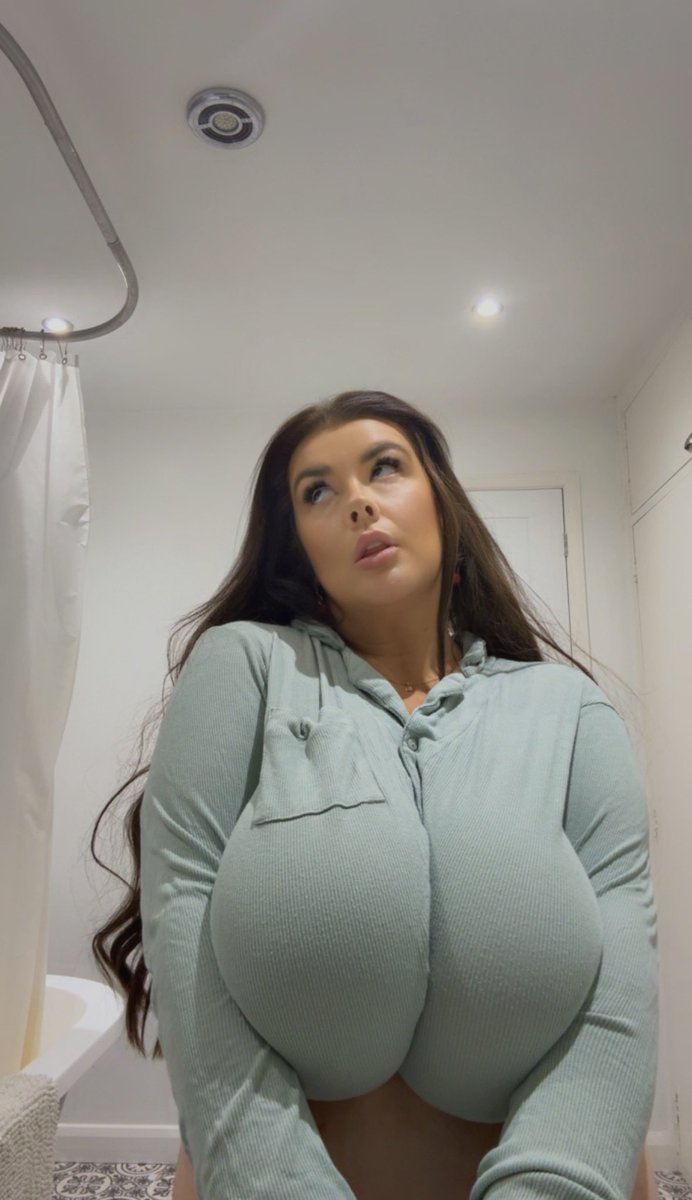 Goddess Danielle tweet media