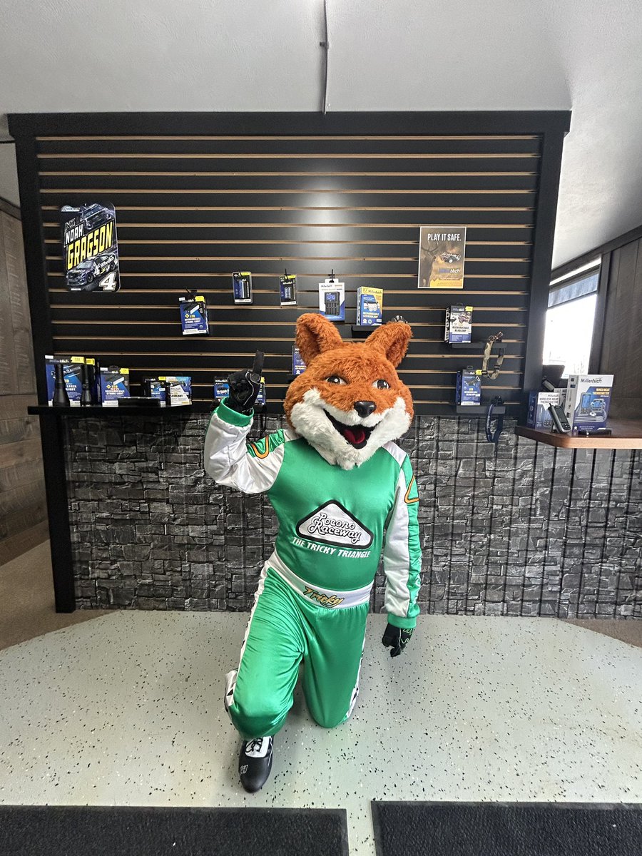 Pocono Raceway tweet media