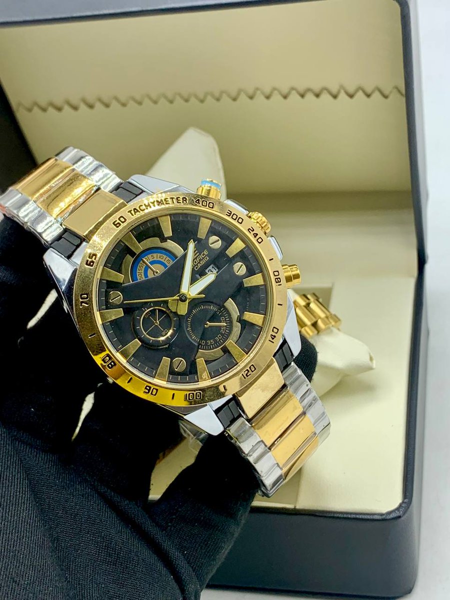 Nengimuffins's tweet photo. @steezy10_ I sell fancy and affordable wristwatches 👍👍 https://t.co/ffBxv8rsND