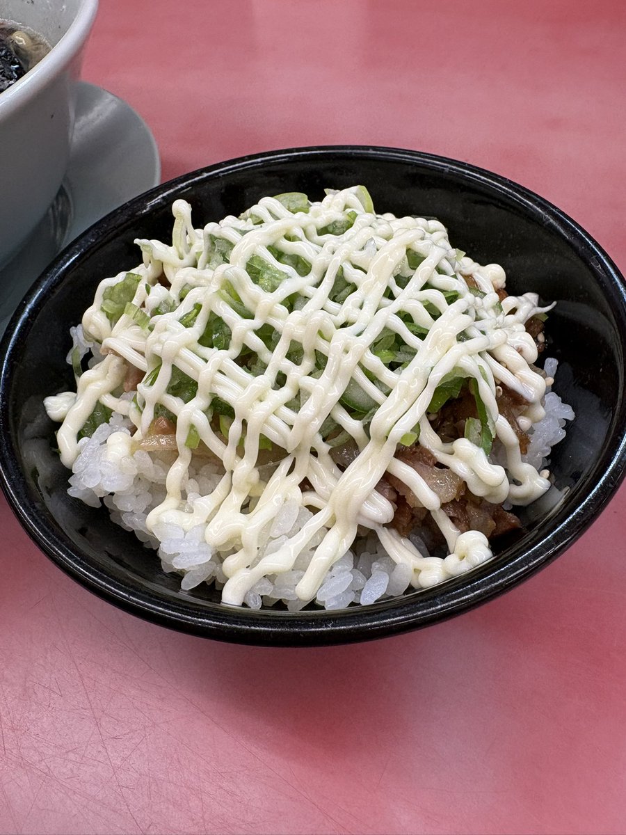 テイラ tweet media