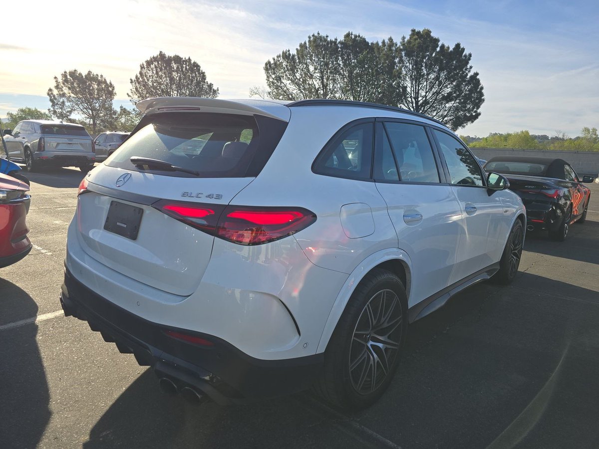 2025 Mercedes Benz GLC 43 AMG
From the US straight to your doorstep in Nigeria! 🇳🇬 

🏷️: ₦110 Million ($79K) ONLY
 (All-in: buy + ship + customs + detailing + delivery)  
ETA: 6-8 weeks  
Contact for details 📥