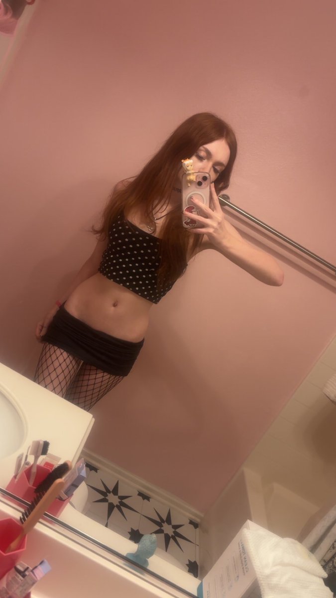 cotton candy princess tweet media