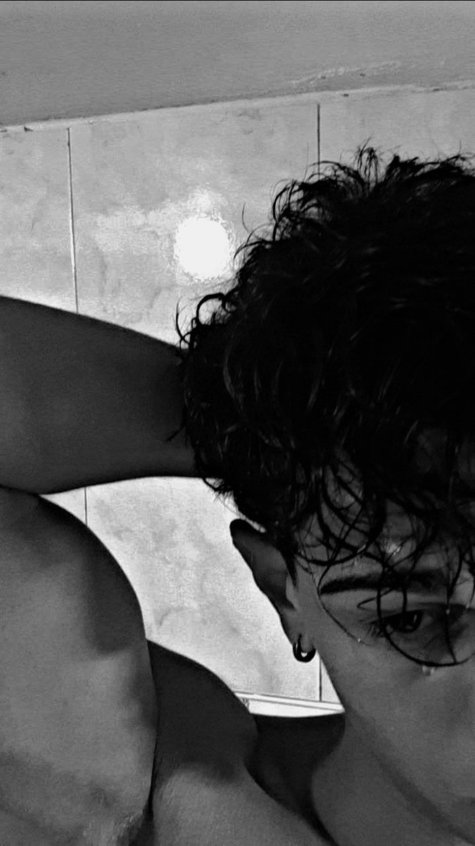 ⋆ᜤ᥆Ꭵ𝚁 tweet media