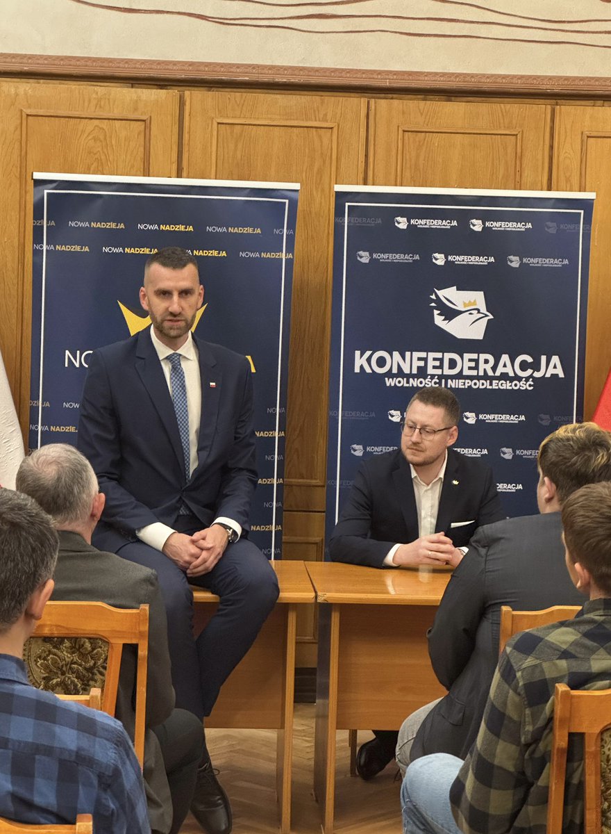 Tomasz Loewnau tweet media