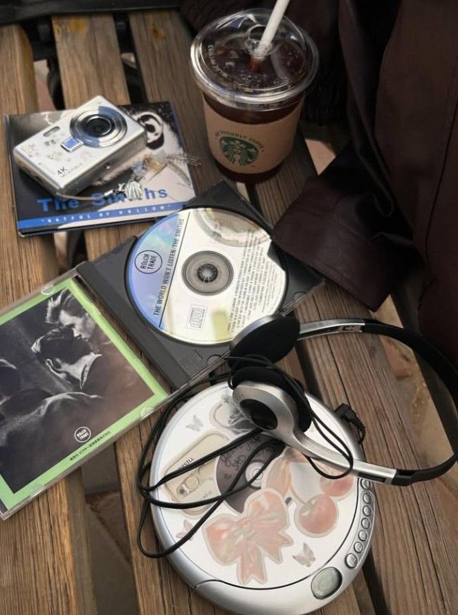 gabs va a ver a 5sos ★ tweet media