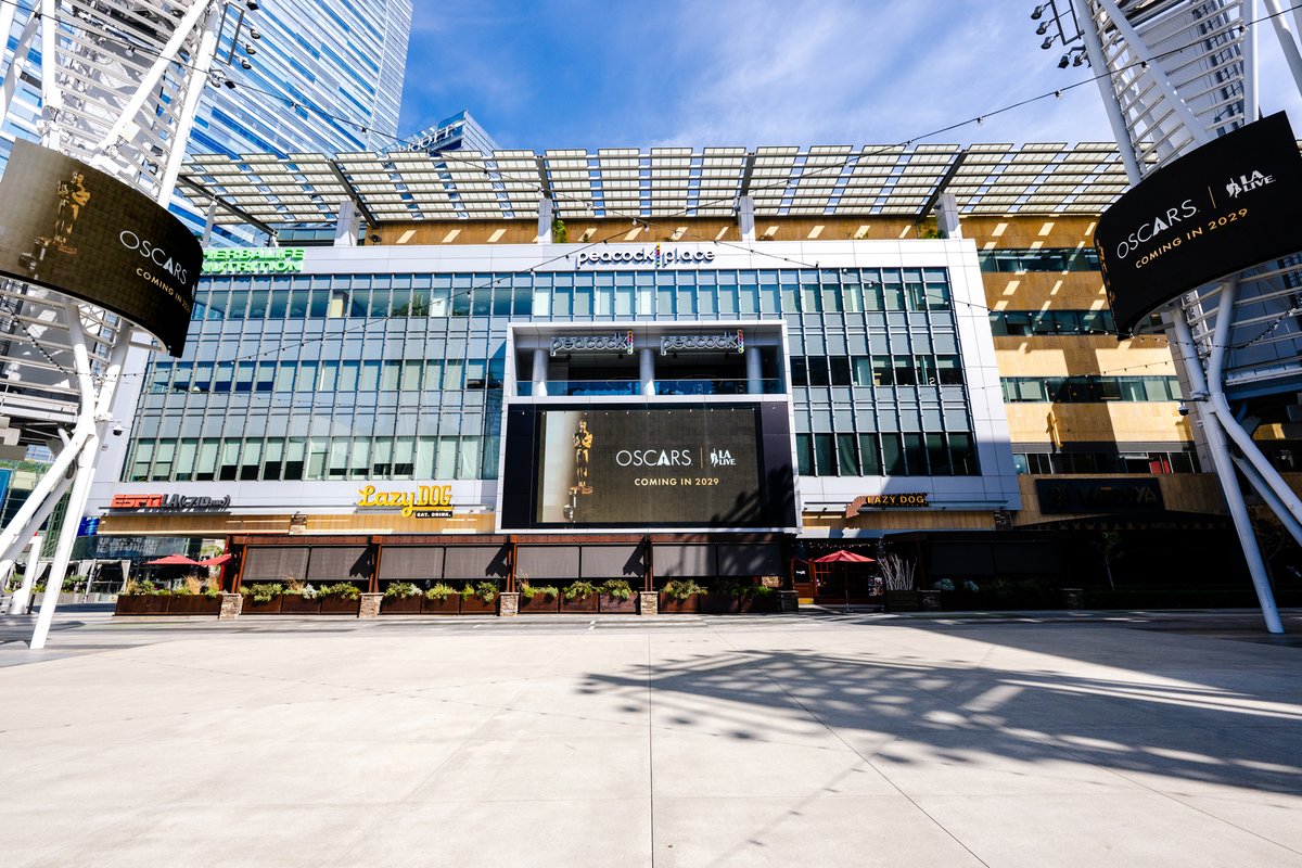 L.A. LIVE tweet media