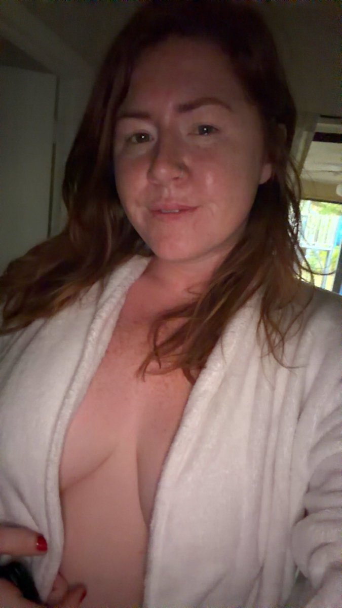 Ms.Layne tweet media