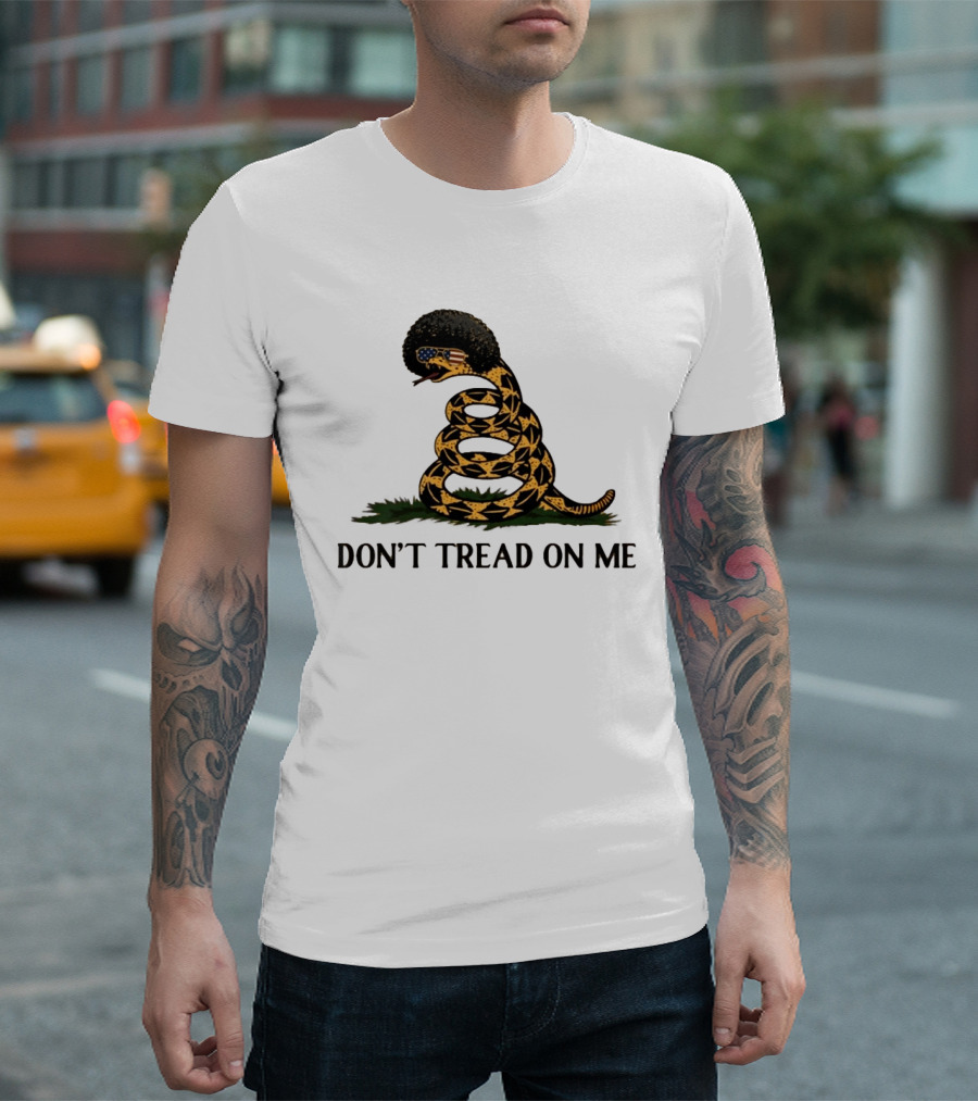 feriziabrand's tweet image. This just feels familiar: that mix of pride and personality! The Don't Tread On Me American Flag Afro Snake T-Shirt brings back such cool vibes. It’s such a statement piece! ferizia.com/product/t-shir…

#Fashion #Streetwear #Expression