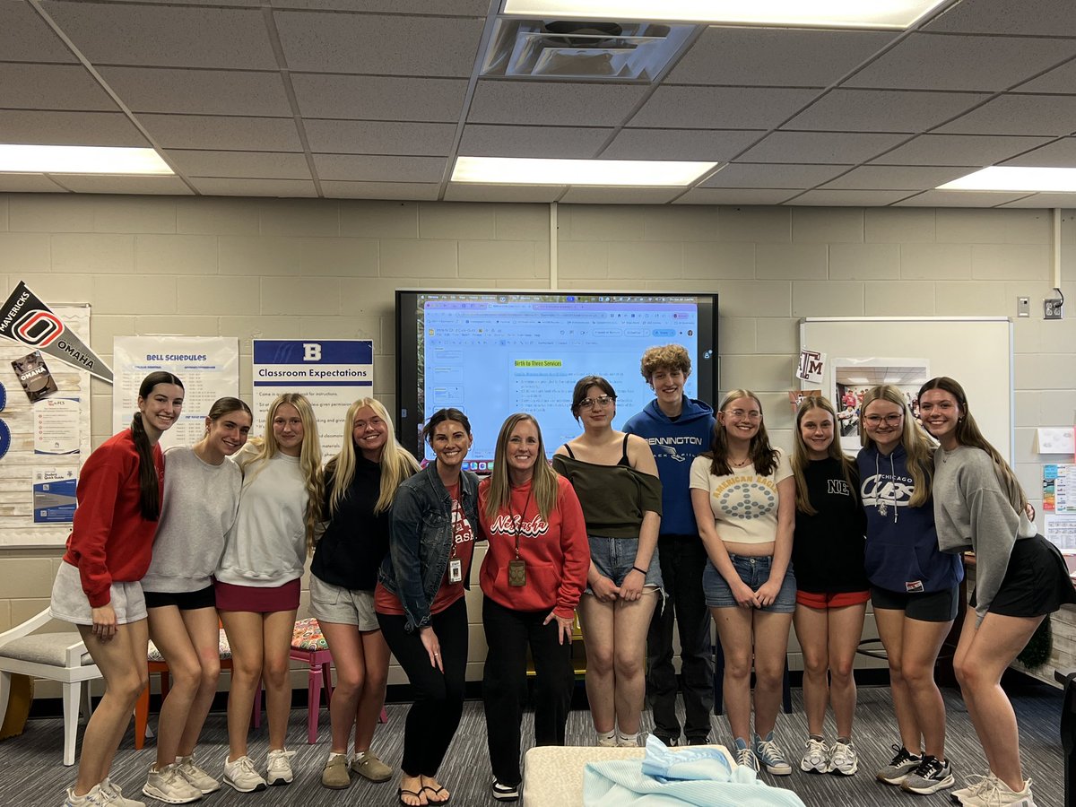 Mrs. Guynan tweet media