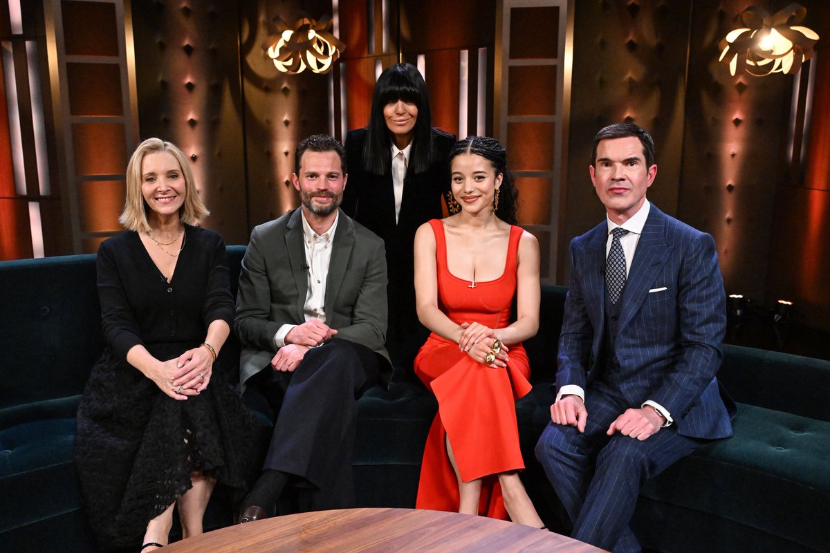 jamiedornanbr's tweet photo. 📸 | Nossa galeria já está atualizada com as fotos promocionais de Jamie Dornan no The Claudia Winkleman Show.

https://t.co/vddIPwNIcE https://t.co/hQCMOipP5k