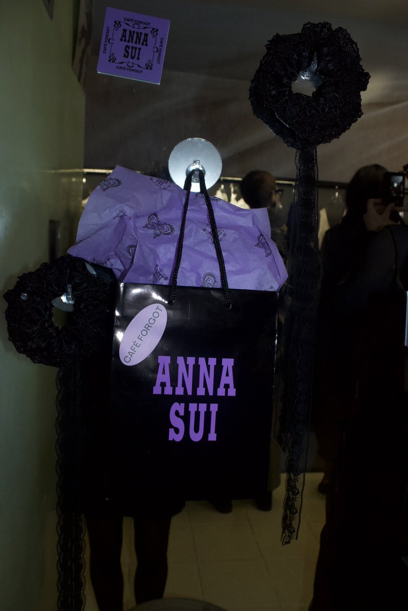 Anna Sui tweet media